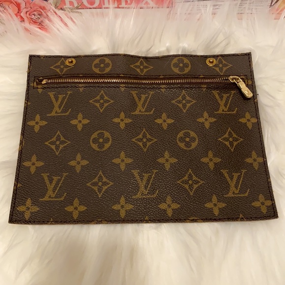 Louis Vuitton insert pouch - Picture 2 of 9